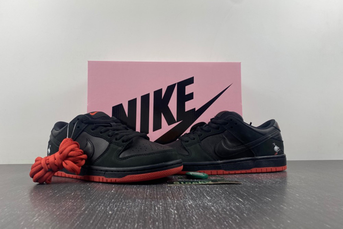 Nike Dunk SB Low TRD QS “Pigeon” 883232-008