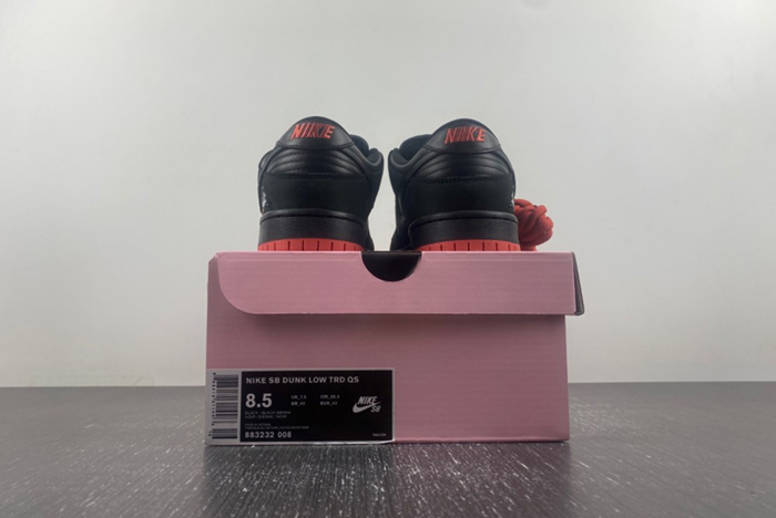 Nike Dunk SB Low TRD QS “Pigeon” 883232-008