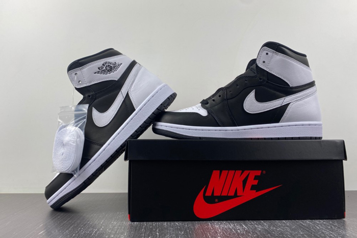 Air Jordan 1 High OG “Reverse Panda DZ5485-010