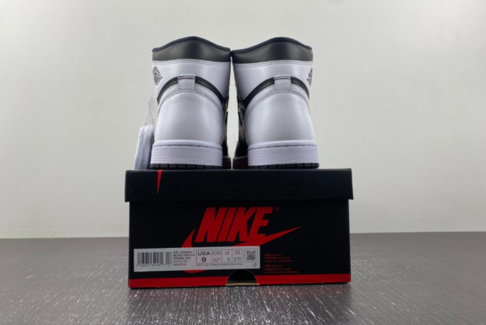 Air Jordan 1 High OG “Reverse Panda DZ5485-010