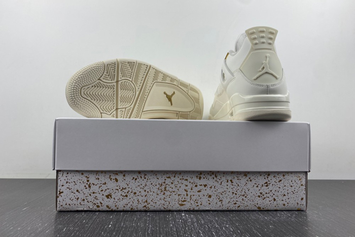 Air Jordan 4 “Metallic Gold” AQ9129-170