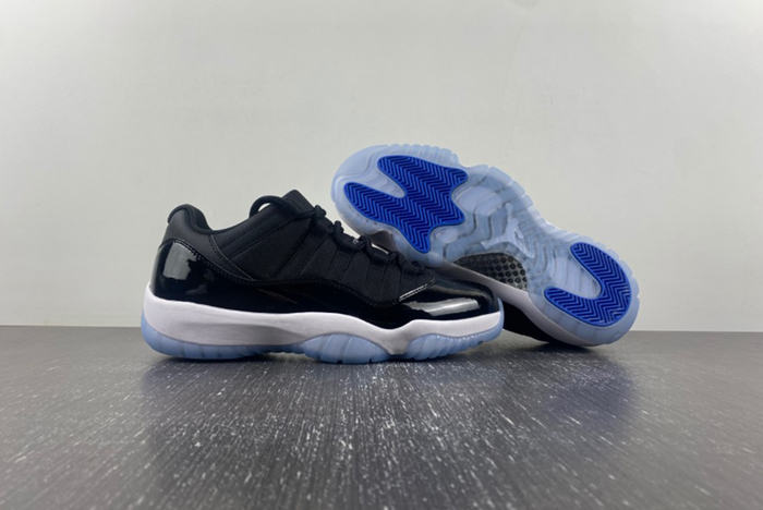 Air Jordan 11 Space Jam FV5104-004