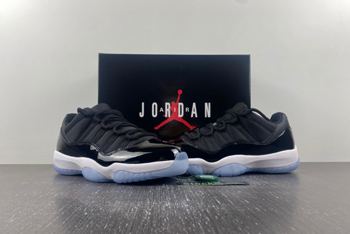 Air Jordan 11 Space Jam FV5104-004