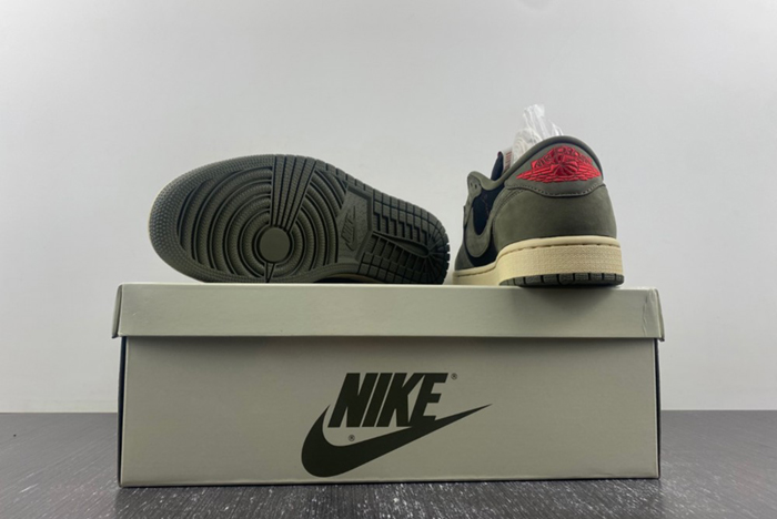 TS x AJ1 Travis Scott x Air Jordan 1 Low OG DM7866-002 a