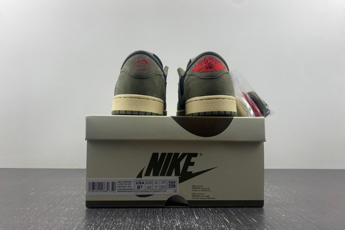 TS x AJ1 Travis Scott x Air Jordan 1 Low OG DM7866-002 a