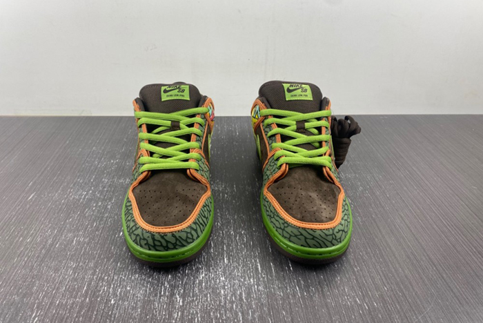 Nike SB Dunk Low “De La Soul 789841-332
