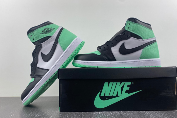 Air Jordan 1 High OG “Green Glow” DZ5485-130