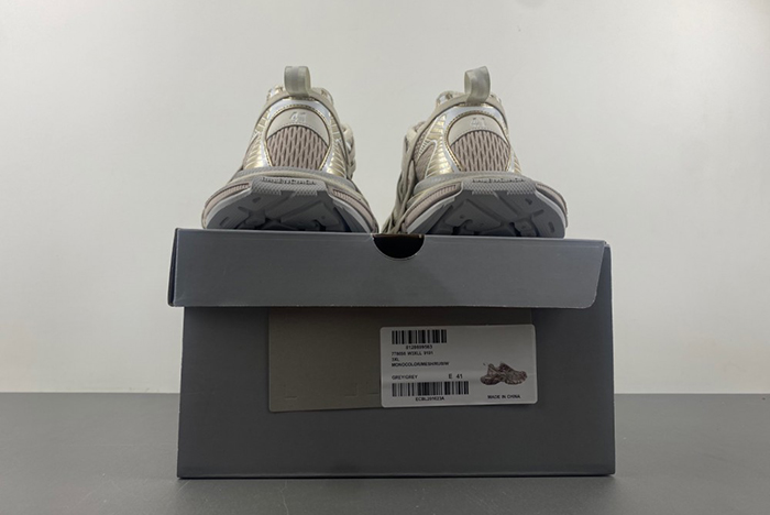 Ba*len*cia*ga phantom sneaker 778698 w3xll 9191 i8