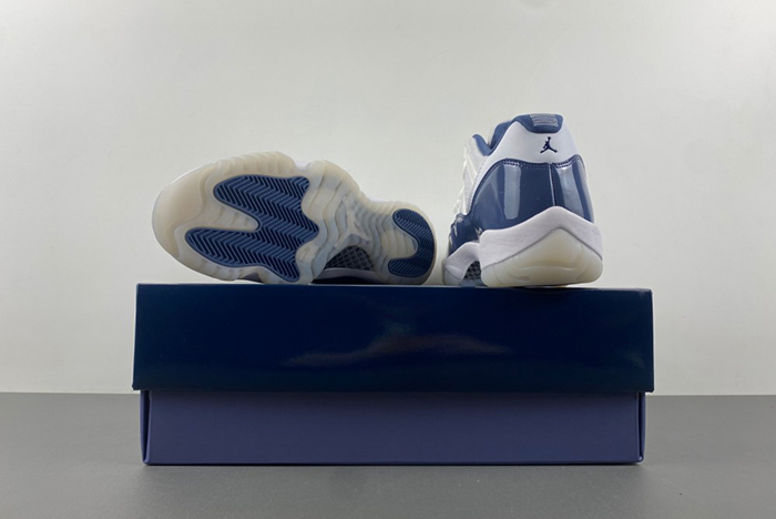 Air Jordan 11 Low FV5104-104