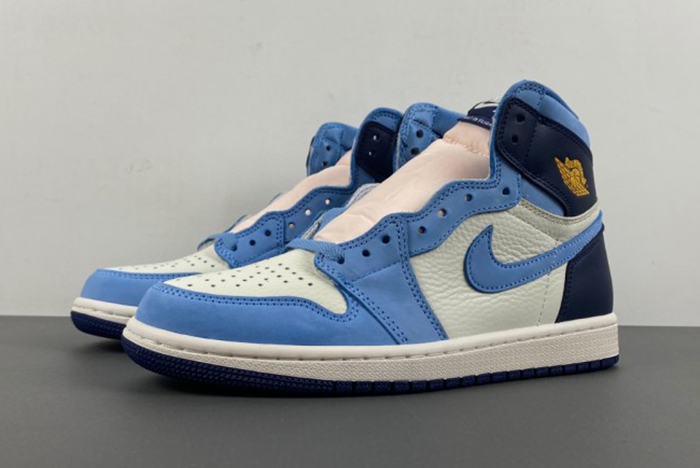 Air Jordan 1 High OG“First in Flight FD2596-400