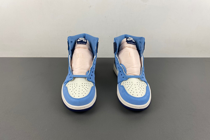 Air Jordan 1 High OG“First in Flight FD2596-400