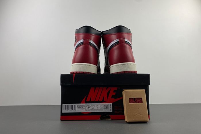 Air Jordan 1 High OG “Black Toe Reimagined DZ5485-106