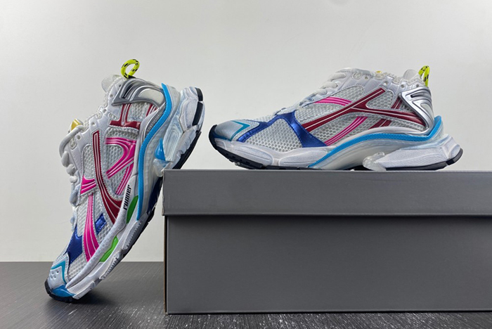 Ba*len*cia*ga/  772774-w3rbw-9645