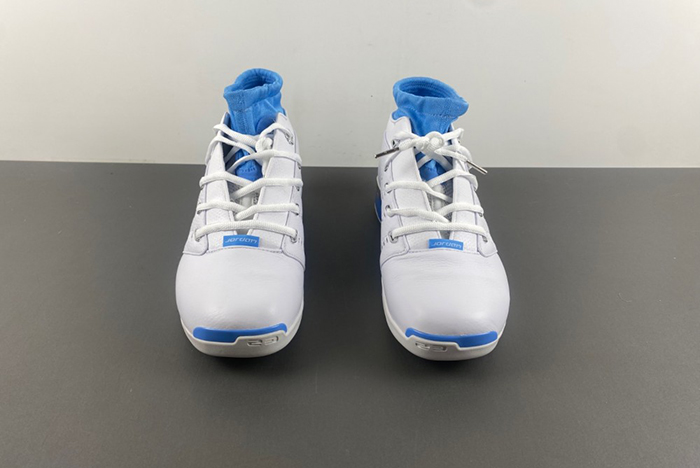 Air Jordan 17 Low “University Blue FJ0395-101