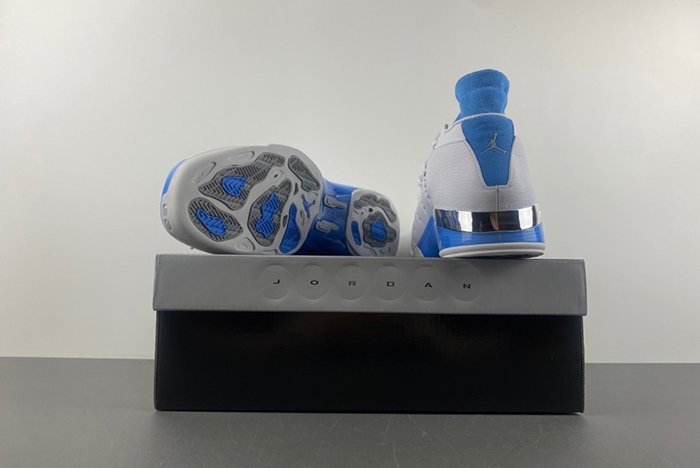 Air Jordan 17 Low “University Blue FJ0395-101