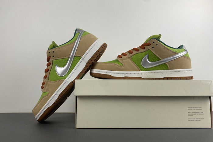 Nike SB Dunk Low “Escargot” FQ7585-200