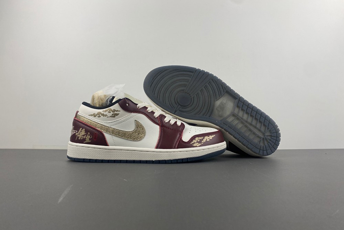 Travis Scott x Air Jordan 1 FJ5735-100