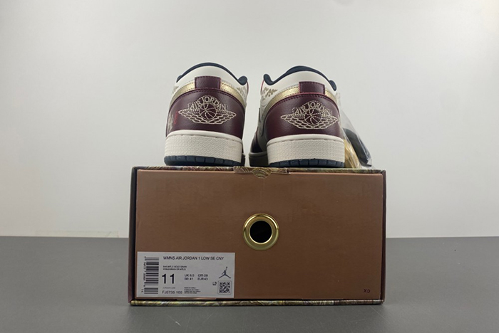 Travis Scott x Air Jordan 1 FJ5735-100