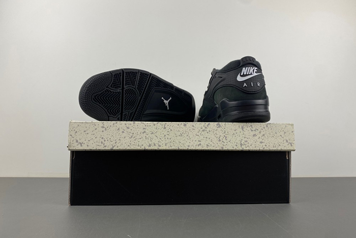 Air Jordan 4 RM “Black Cat” 4 RM FQ7939-004