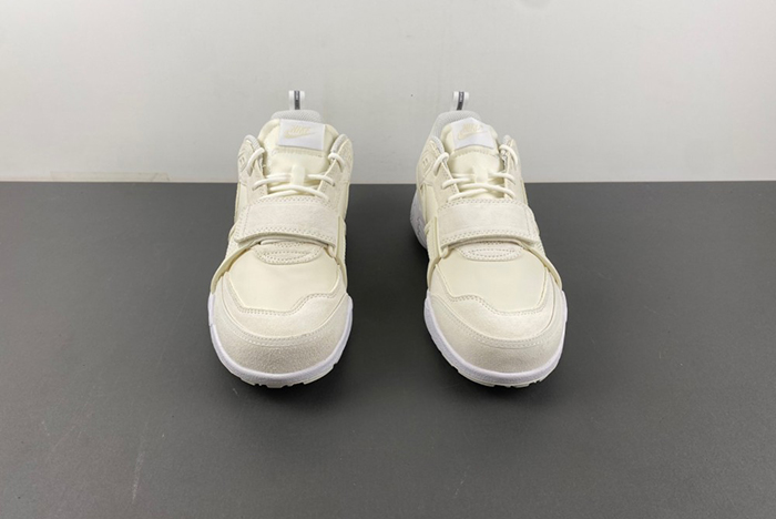 Travis Scott x Nike Zoom Field Jaxx “Sail HQ3061-100
