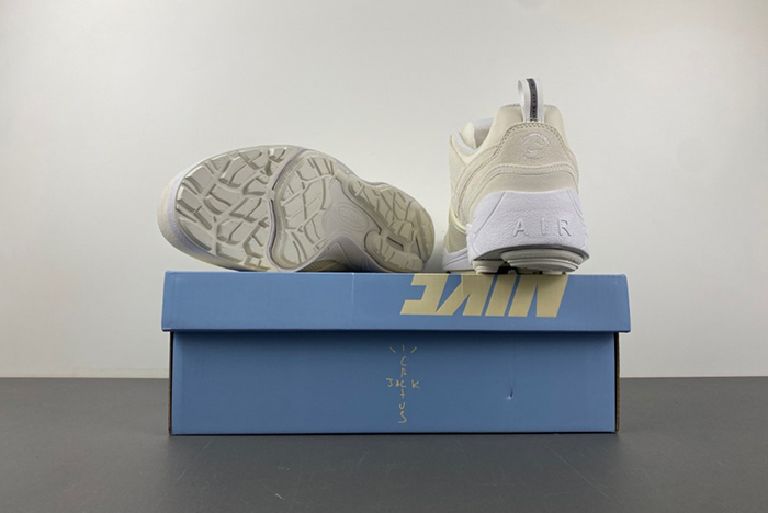 Travis Scott x Nike Zoom Field Jaxx “Sail HQ3061-100