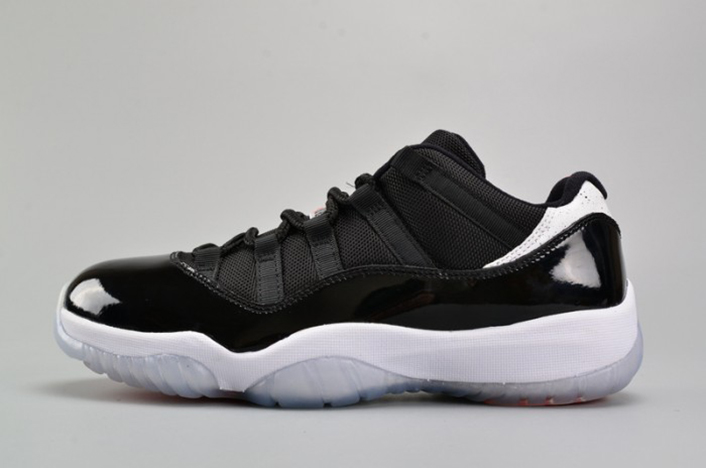 AIR JORDAN 11 RETRO LOW 